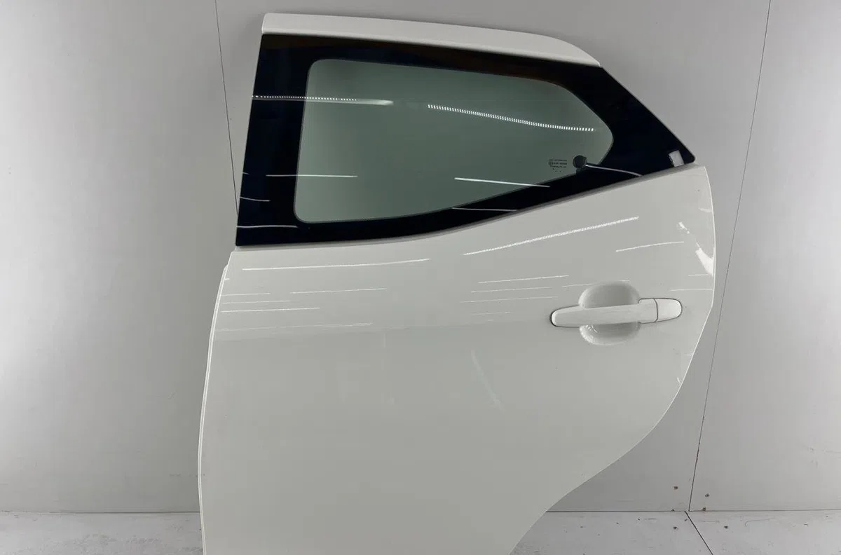 Porte arrière gauche TOYOTA AYGO 2 PHASE 1 occasion