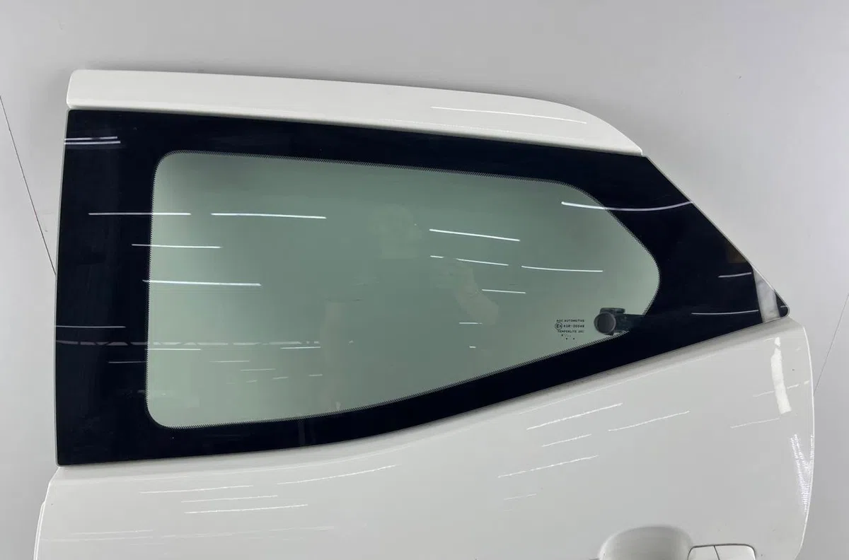 Porte arrière gauche TOYOTA AYGO 2 PHASE 1 occasion