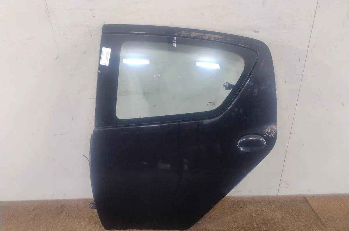 Porte arrière gauche Toyota AYGO (_B1_) 1.0 (kgb10_) (2005-2014) 5 portes occasion