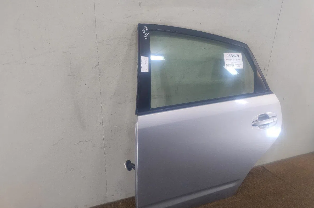 Porte arrière gauche Toyota PRIUS Liftback (_W2_) 1.5 hybrid (nhw20_) (2003-2009) occasion