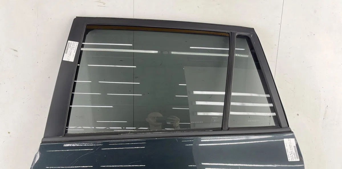 Porte arrière gauche TOYOTA RAV4 3 PHASE 1 occasion