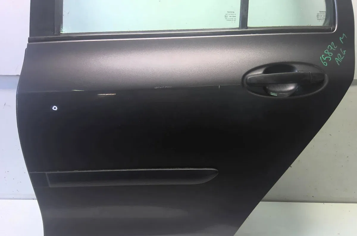 Porte arrière gauche TOYOTA YARIS 2 PHASE 2 occasion