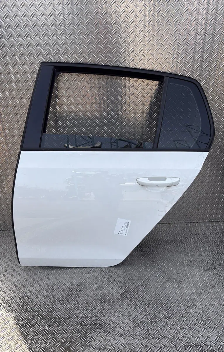 Porte arrière gauche Volkswagen GOLF VI (5K1) 1.4 tsi (2008-2012) 5 portes occasion