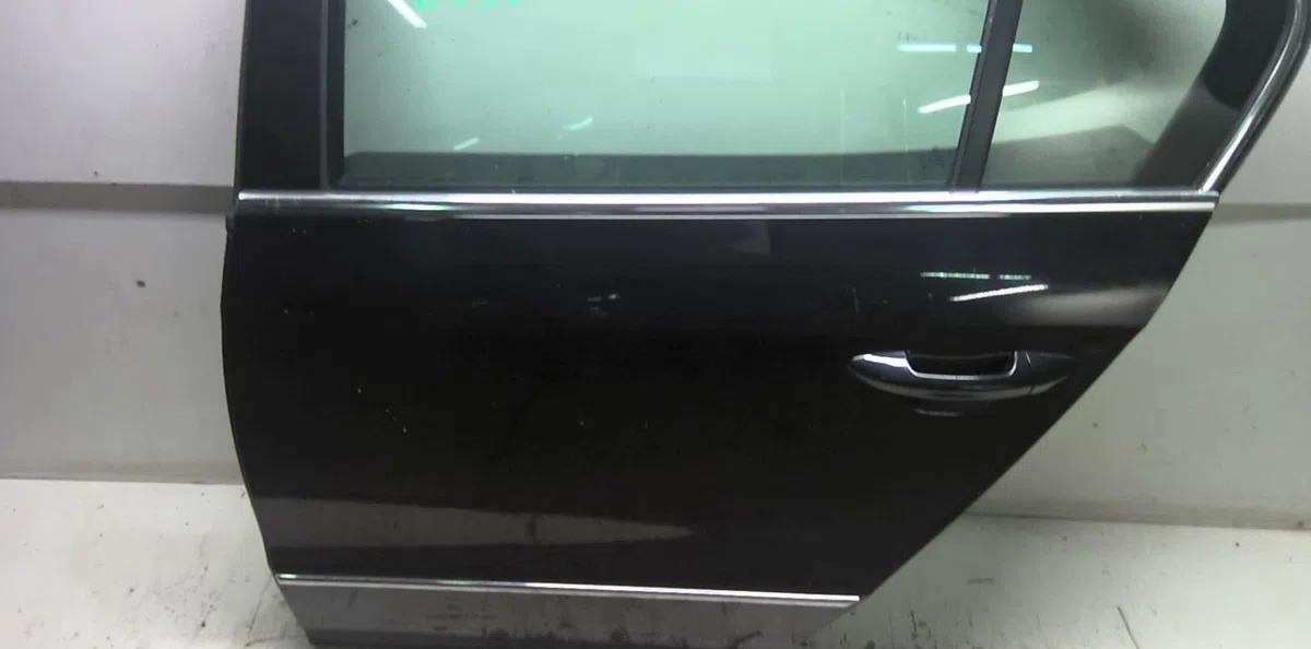 Porte arrière gauche Volkswagen PASSAT B6 (3C2) 1.9 tdi (2005-2010) 4 portes occasion
