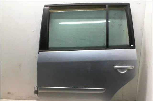 Porte arrière gauche VOLKSWAGEN TOURAN I 2.0 TDI 140ch occasion