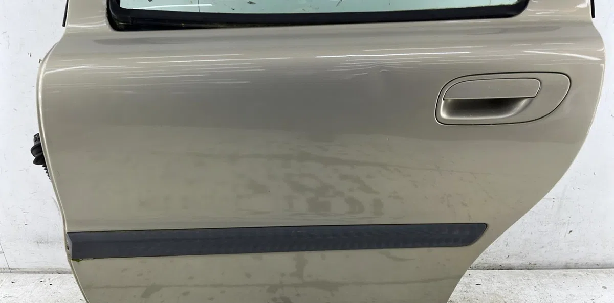 Porte arrière gauche VOLVO V 70 1 PHASE 2 BREAK occasion