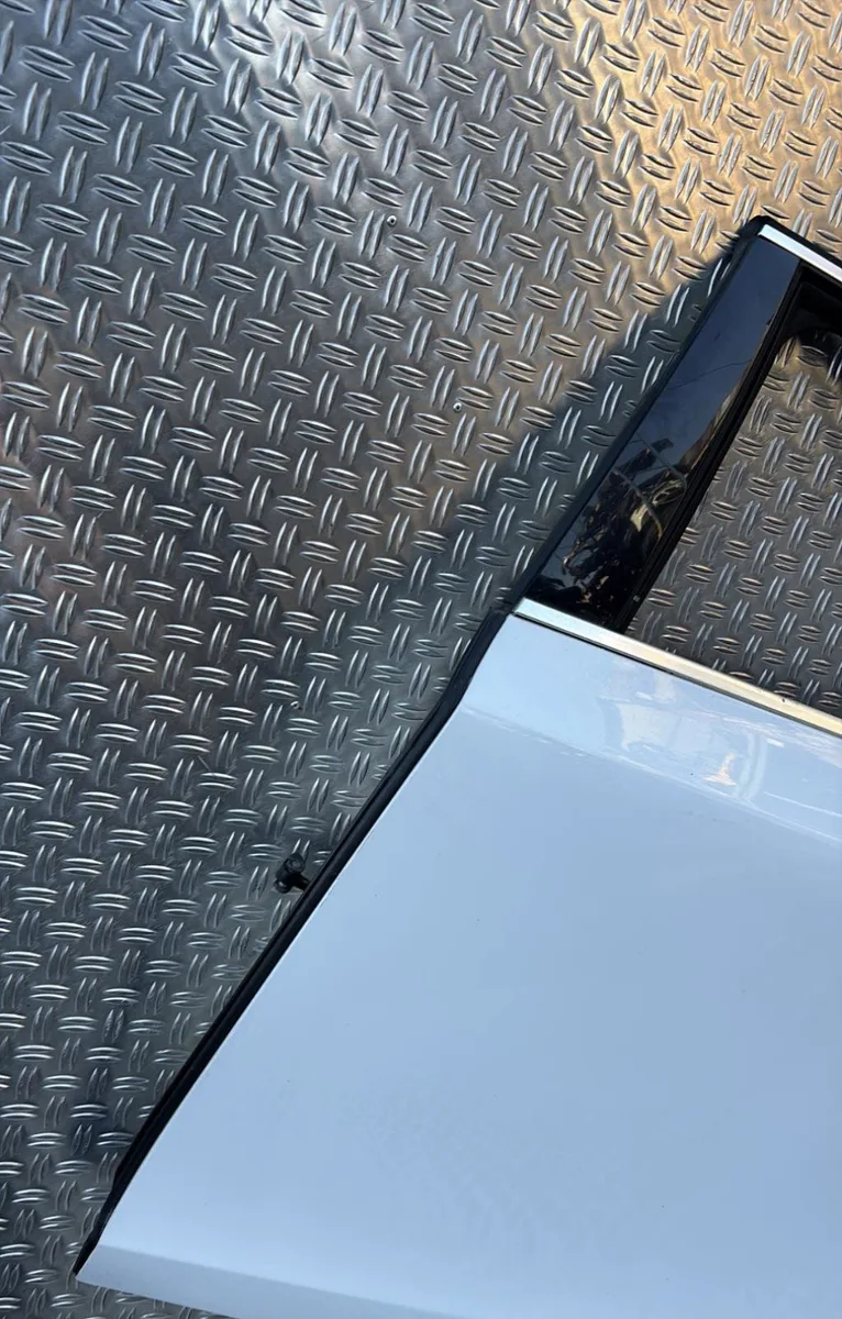Porte arrière gauche Volvo V40 3-5 portes (525) D2 (2012-2016) occasion