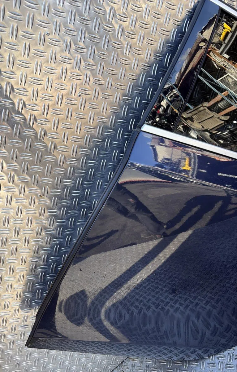 Porte arrière gauche Volvo V40 3-5 portes (525) D3 (2012-2015) occasion