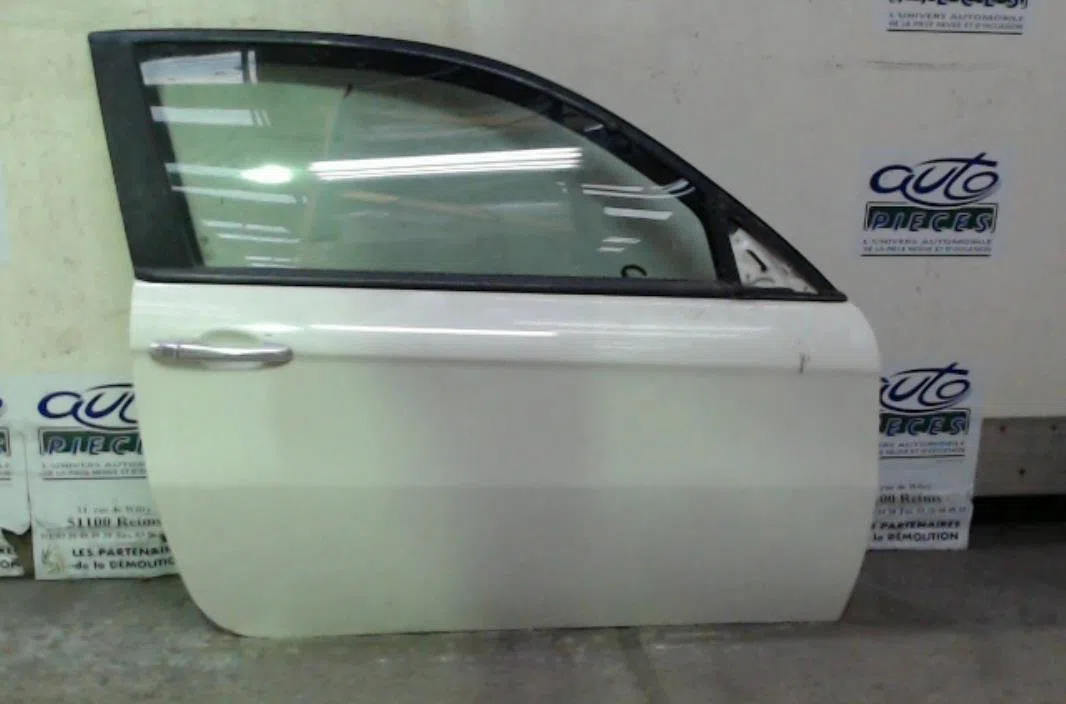 Porte avant droite ALFA ROMEO 147 147 PHASE 1 occasion