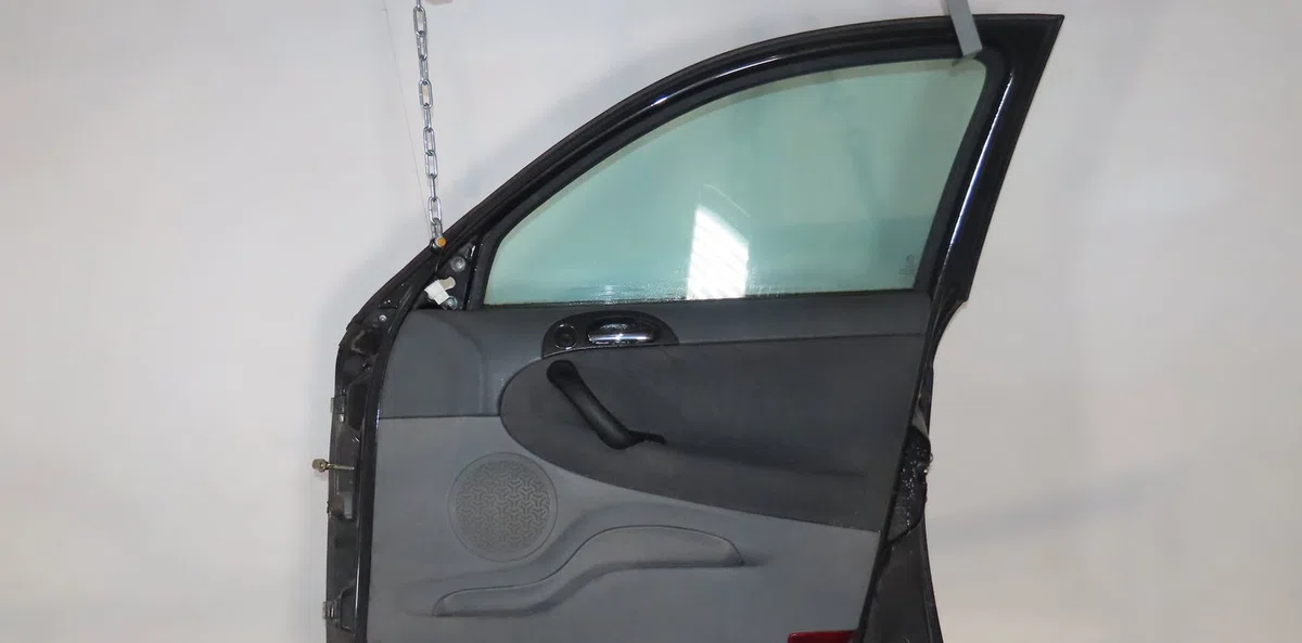 Porte avant droite Alfa romeo 147 (937_) 1.9 jtdm 8v (937.axd1a, 937.axu1a, 937.bxu1a) (2005-2010) occasion