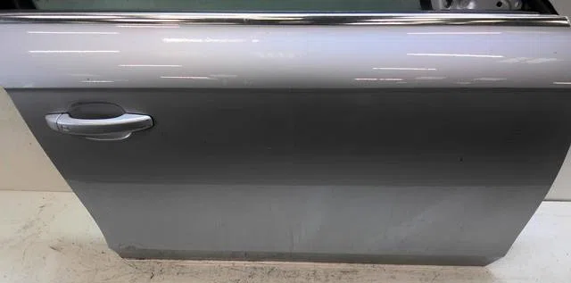 Porte avant droite Audi A4 B8 (8K2) 2.7 tdi (2007-2012) 4 portes occasion