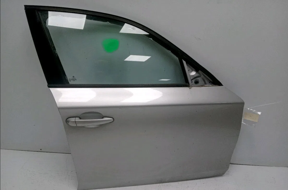 Porte avant droite Bmw 1 (E87) 118 d (2004-2007) 5 portes occasion