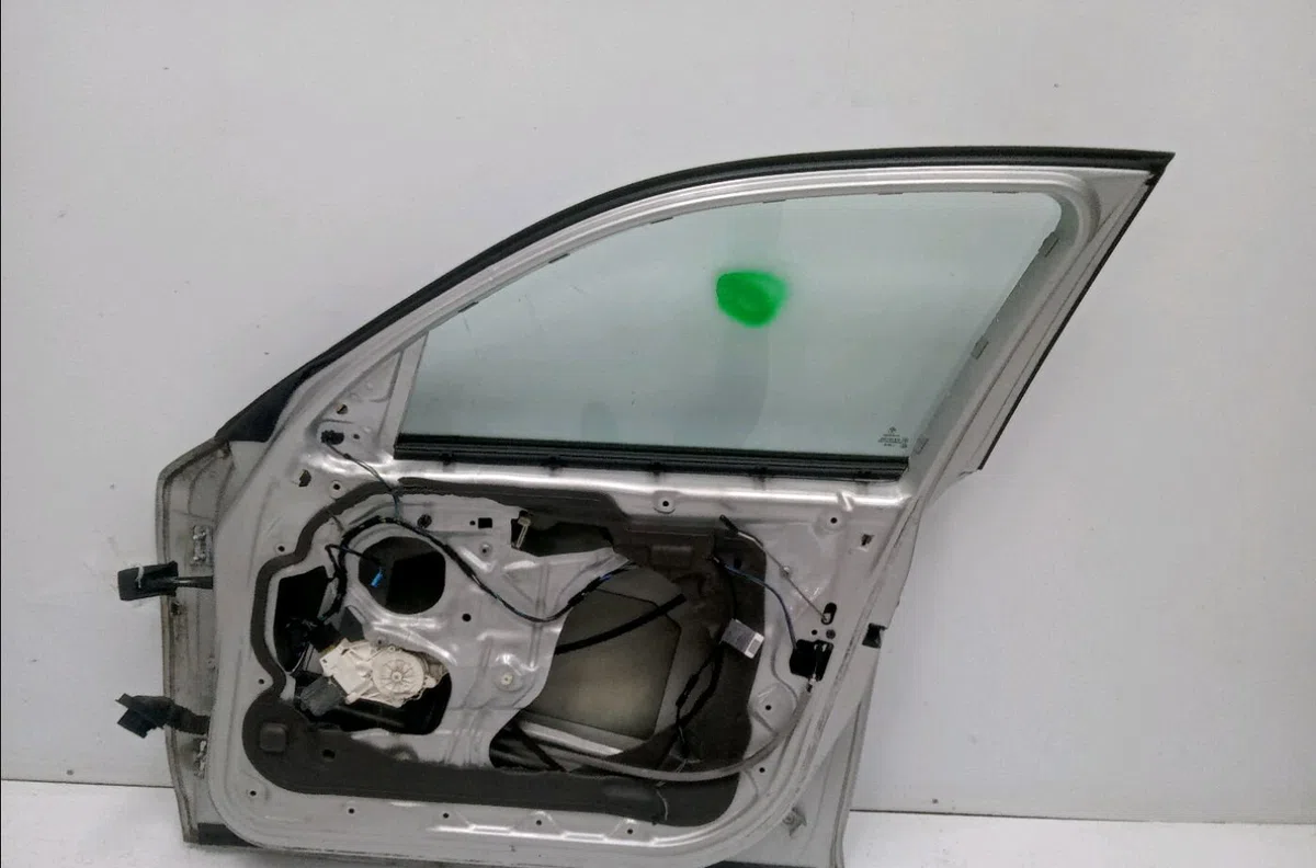 Porte avant droite Bmw 1 (E87) 118 d (2004-2007) 5 portes occasion