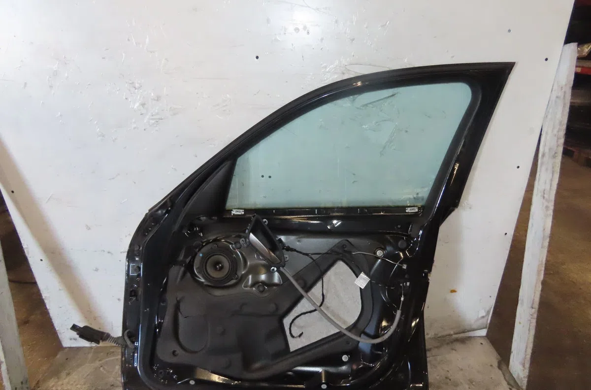 Porte avant droite Bmw 1 (F20) 116 d (2012-2015) occasion