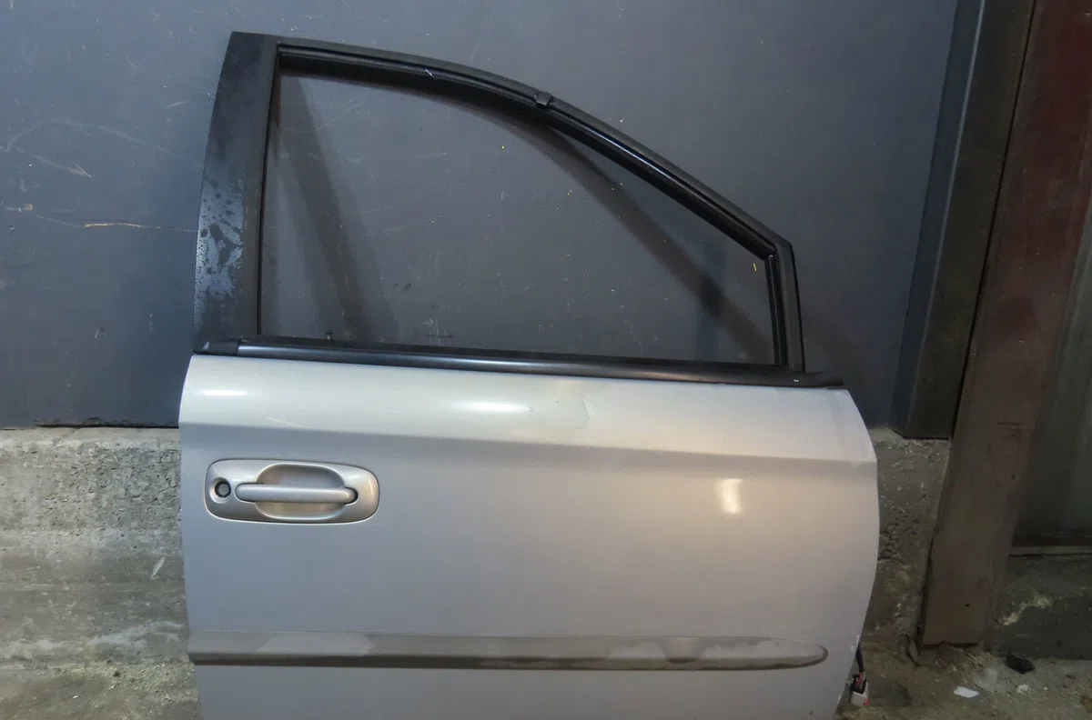 Porte avant droite Chrysler VOYAGER IV (RG, RS) 2.5 crd (2000-2008) occasion