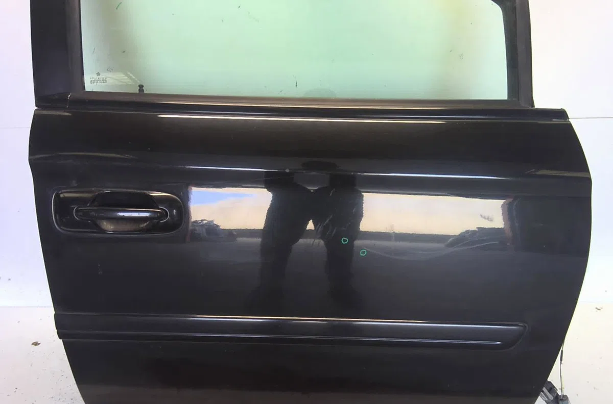 Porte avant droite Chrysler VOYAGER IV (RG, RS) 2.8 crd (2004-2008) occasion