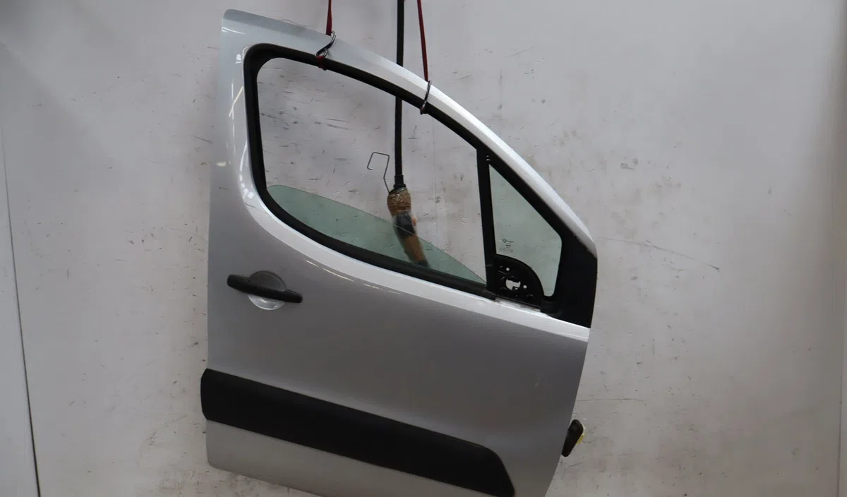 Porte avant droite Citroen BERLINGO Camionnette-Monospace (B9) 1.6 hdi - bluehdi 75 (2010) 4 portes occasion