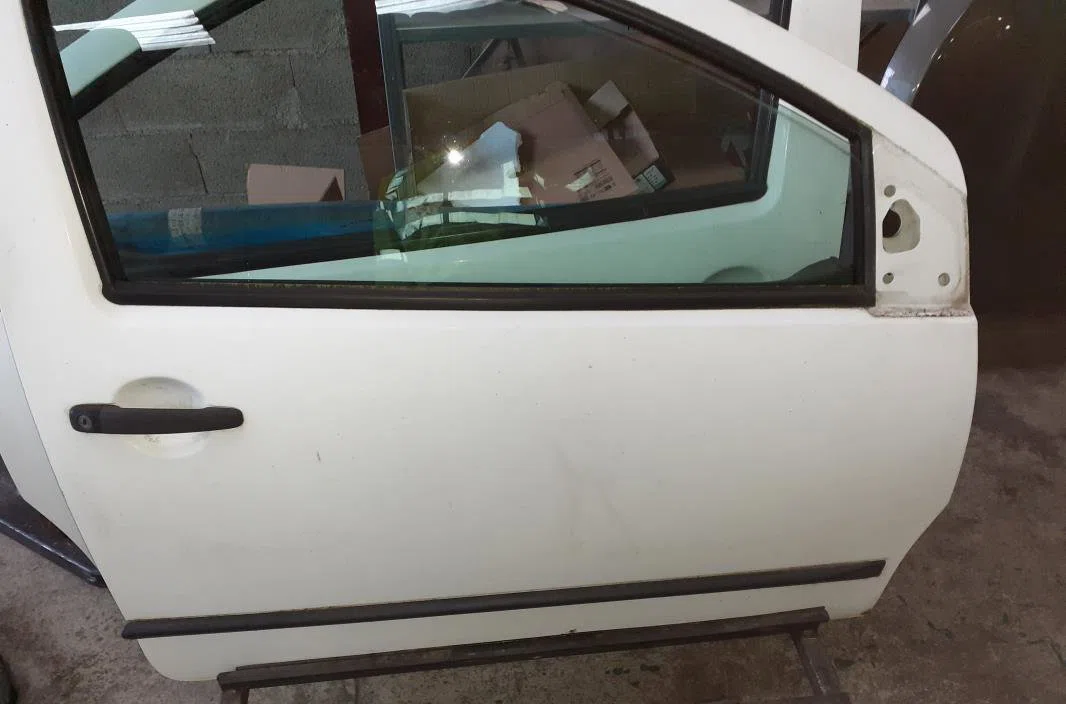 Porte avant droite Citroen C2 (JM_) 1.4 hdi (2003-2009) 3 portes occasion