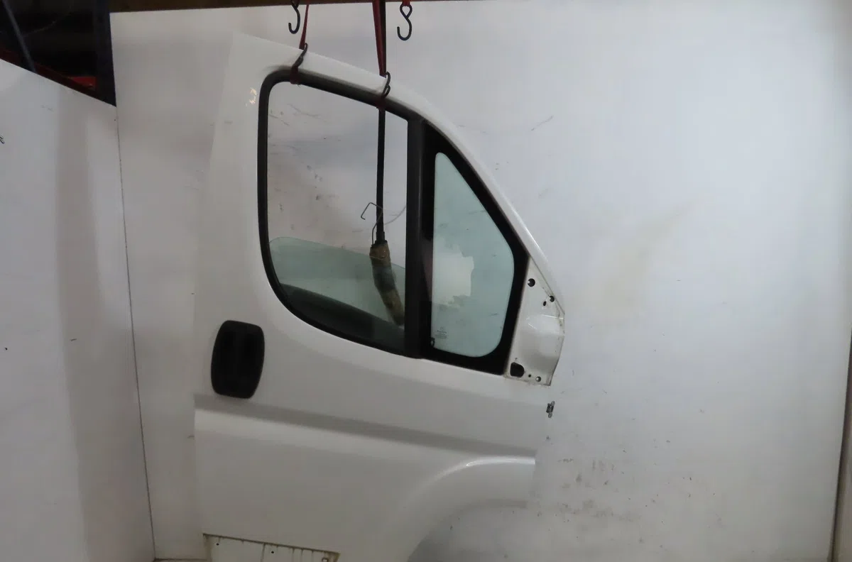 Porte avant droite Citroen JUMPER Camionnette 2.2 hdi 120 (2006) occasion