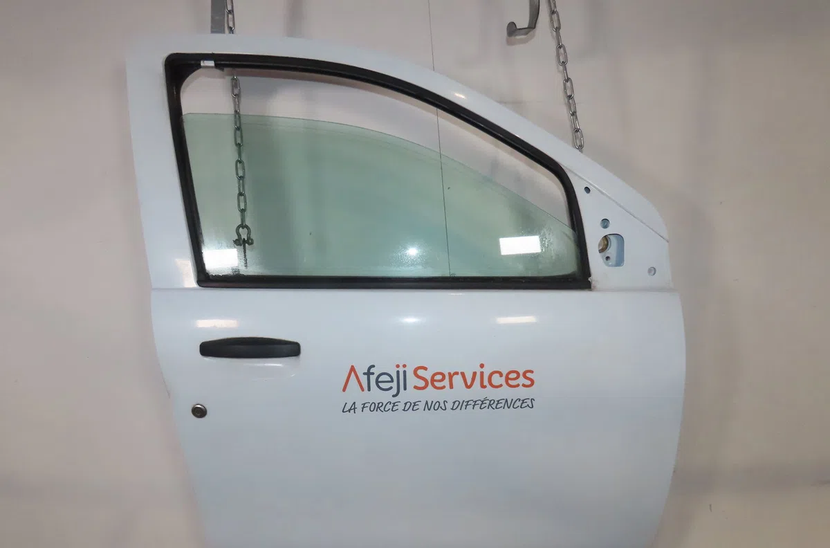 Porte avant droite Dacia DOKKER Express Camionnette-Monospace 1.5 dci 75 - blue dci 75 (fejw, feah) (2012) occasion