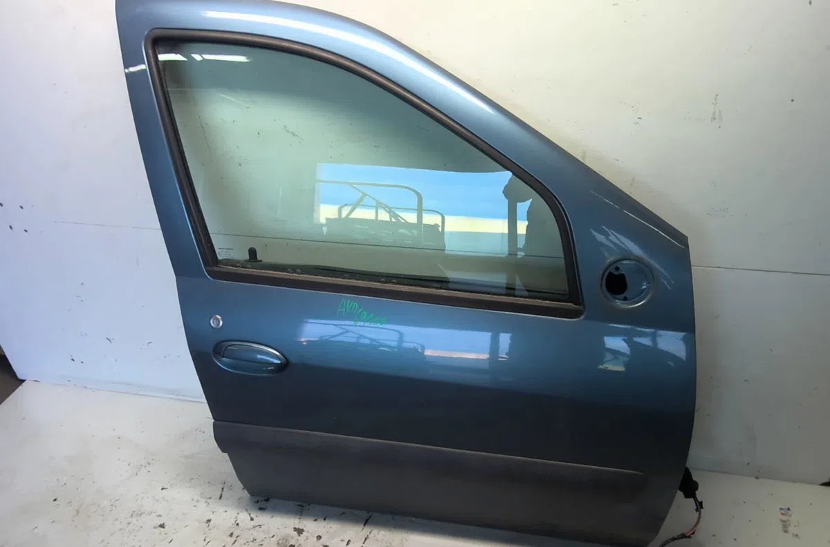 Porte avant droite Dacia LOGAN MCV (KS_) 1.6 16v hi-flex (2009) occasion