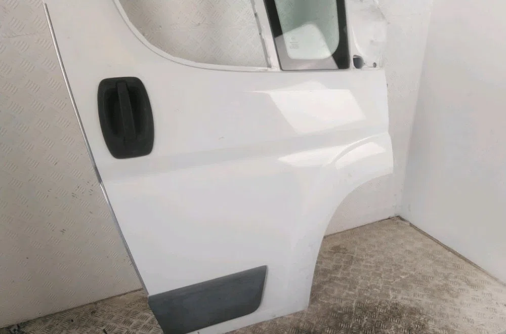 Porte avant droite Fiat DUCATO Camion plate-forme-Châssis (250_) 100 multijet 2,2 d (2006) occasion