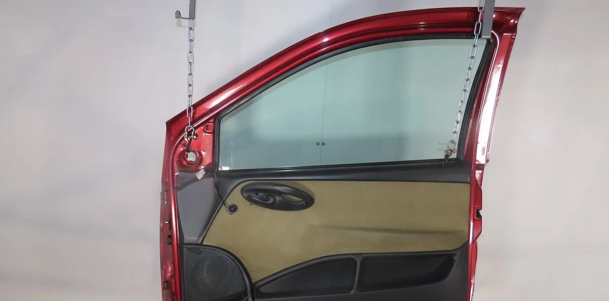 Porte avant droite Fiat PUNTO (188_) 1.2 60 (188.030, .050, .130, .150, .230, .250) (1999-2010) occasion
