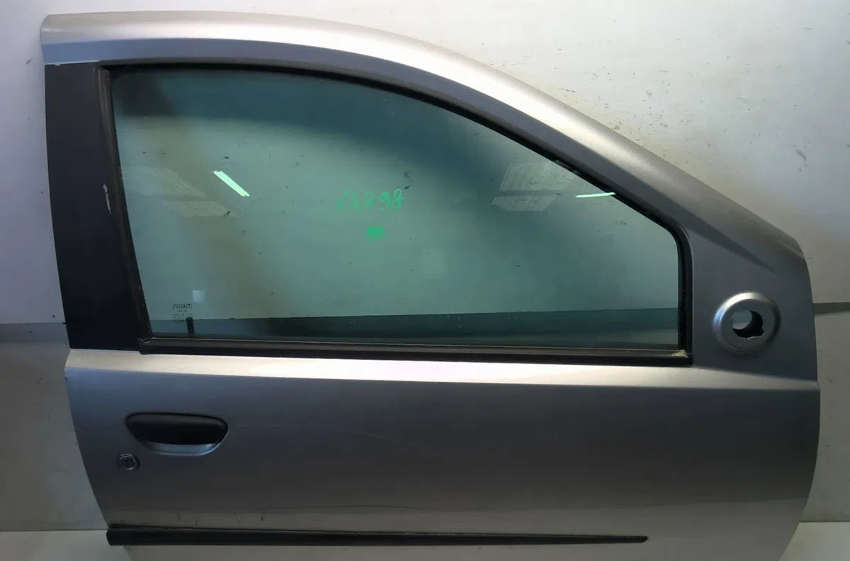 Porte avant droite Fiat PUNTO (188_) 1.9 jtd 80 (188.237, .257, .337, .357) (1999-2012) occasion