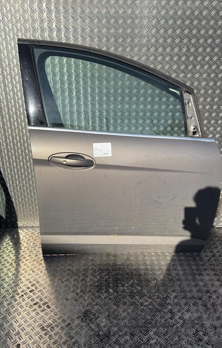 Porte avant droite Ford C-MAX II (DXA-CB7, DXA-CEU) 2.0 tdci (2010-2019) occasion