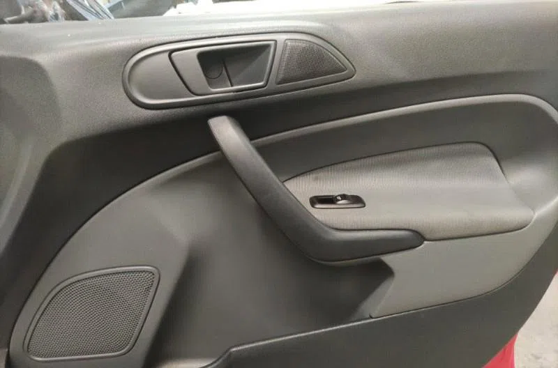 Porte avant droite FORD FIESTA 6 PHASE 1 occasion