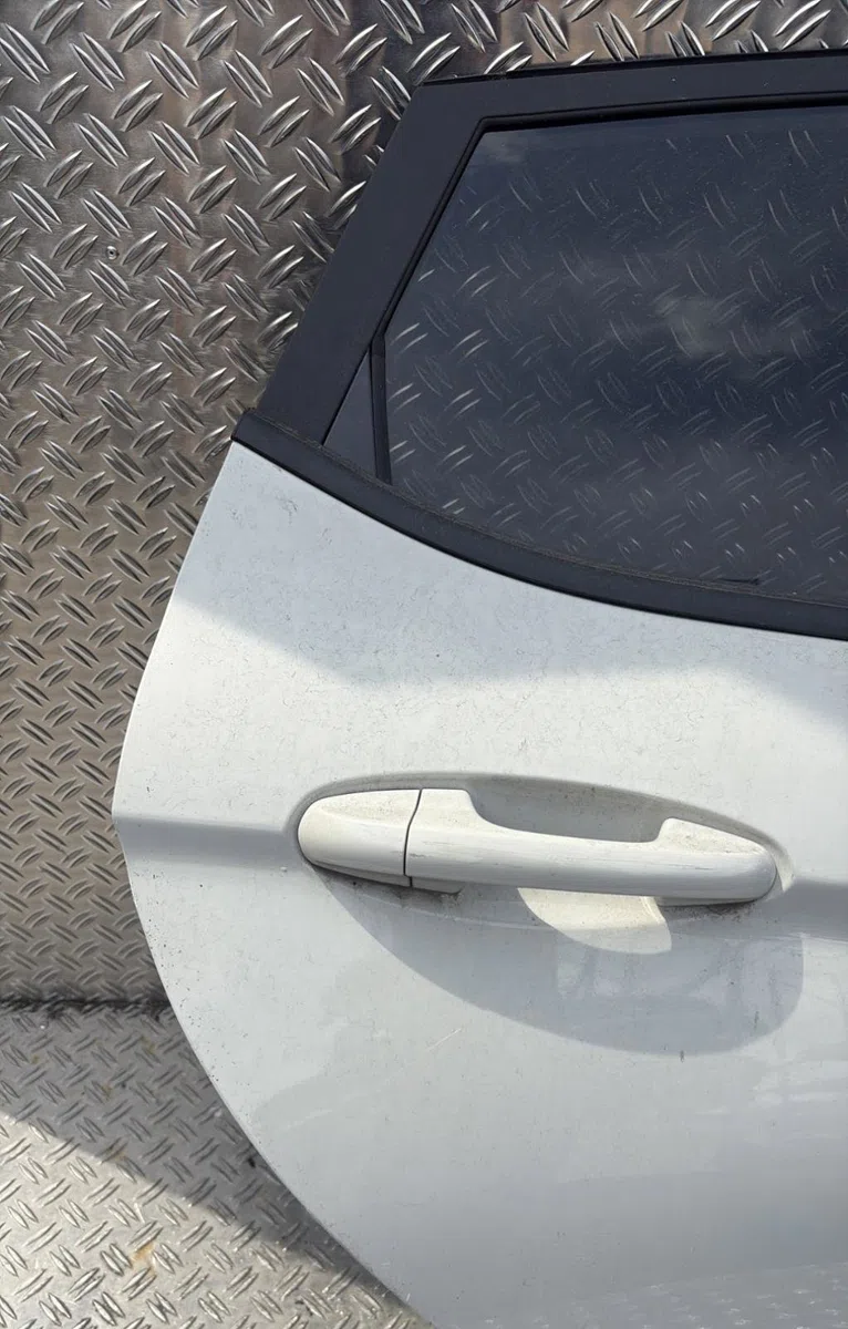 Porte avant droite FORD FIESTA 7 PHASE 1 occasion