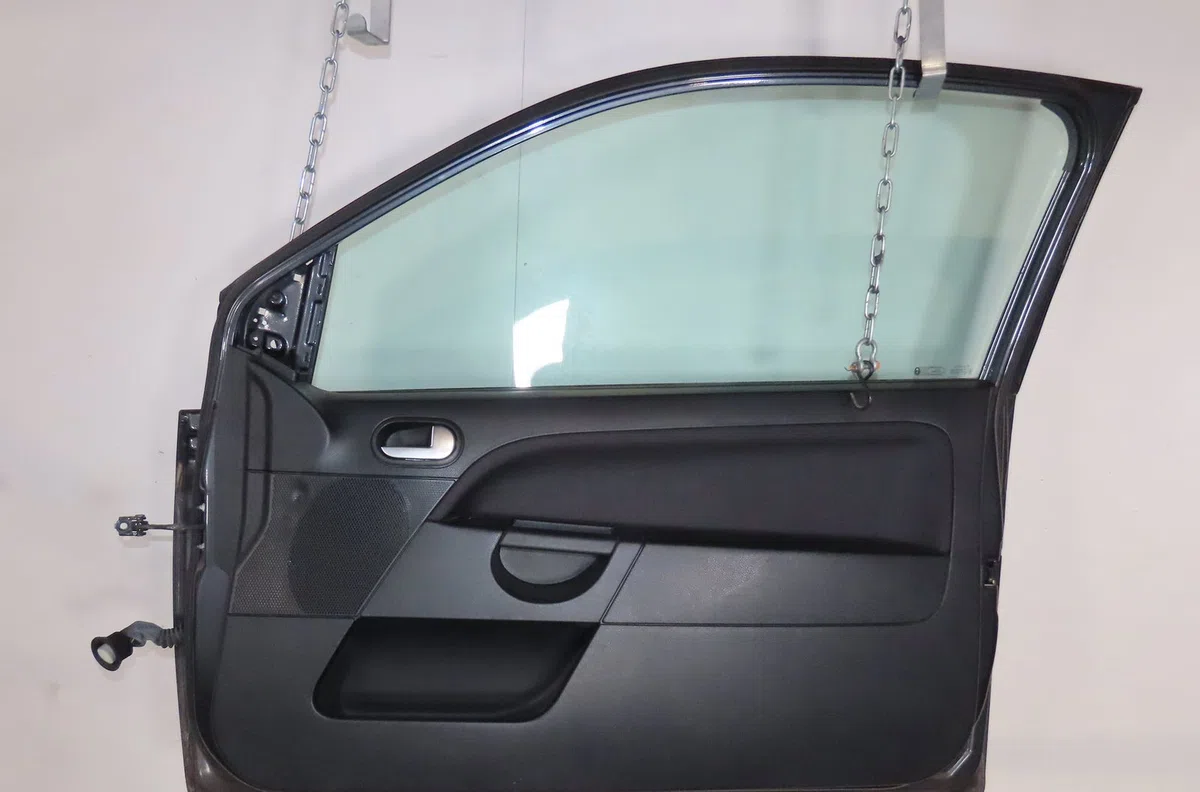 Porte avant droite Ford FIESTA V (JH_, JD_) 1.4 tdci (2001-2008) 5 portes occasion
