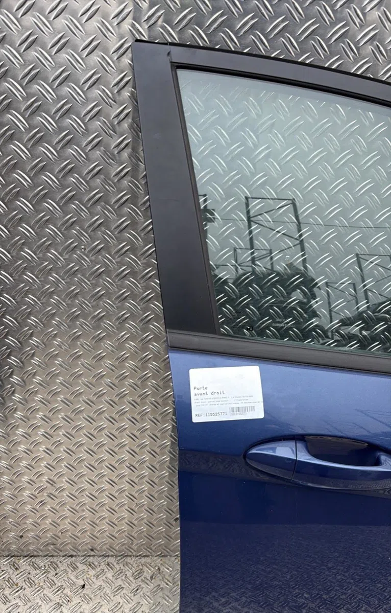 Porte avant droite Ford FIESTA VI (CB1, CCN) 1.4 tdci (2010-2012) 3 portes occasion