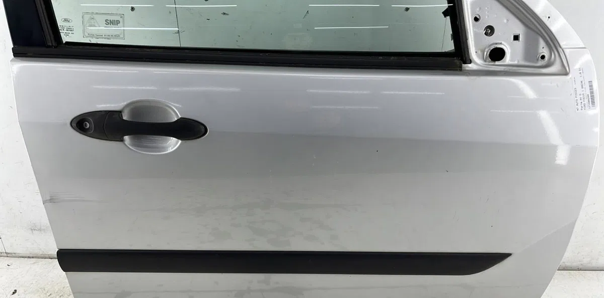 Porte avant droite FORD FOCUS 1 BREAK occasion