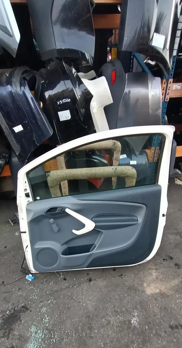Porte avant droite FORD KA 2 PHASE 2 occasion