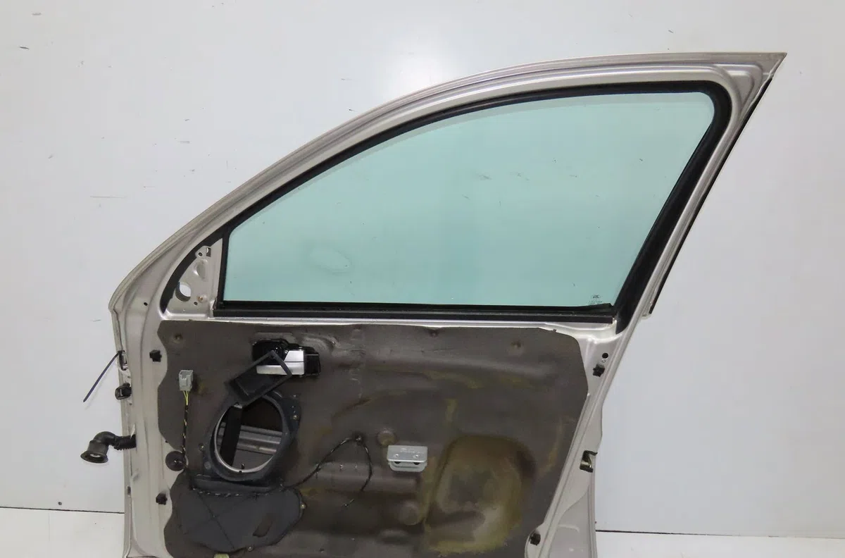 Porte avant droite FORD MONDEO II 2002 occasion