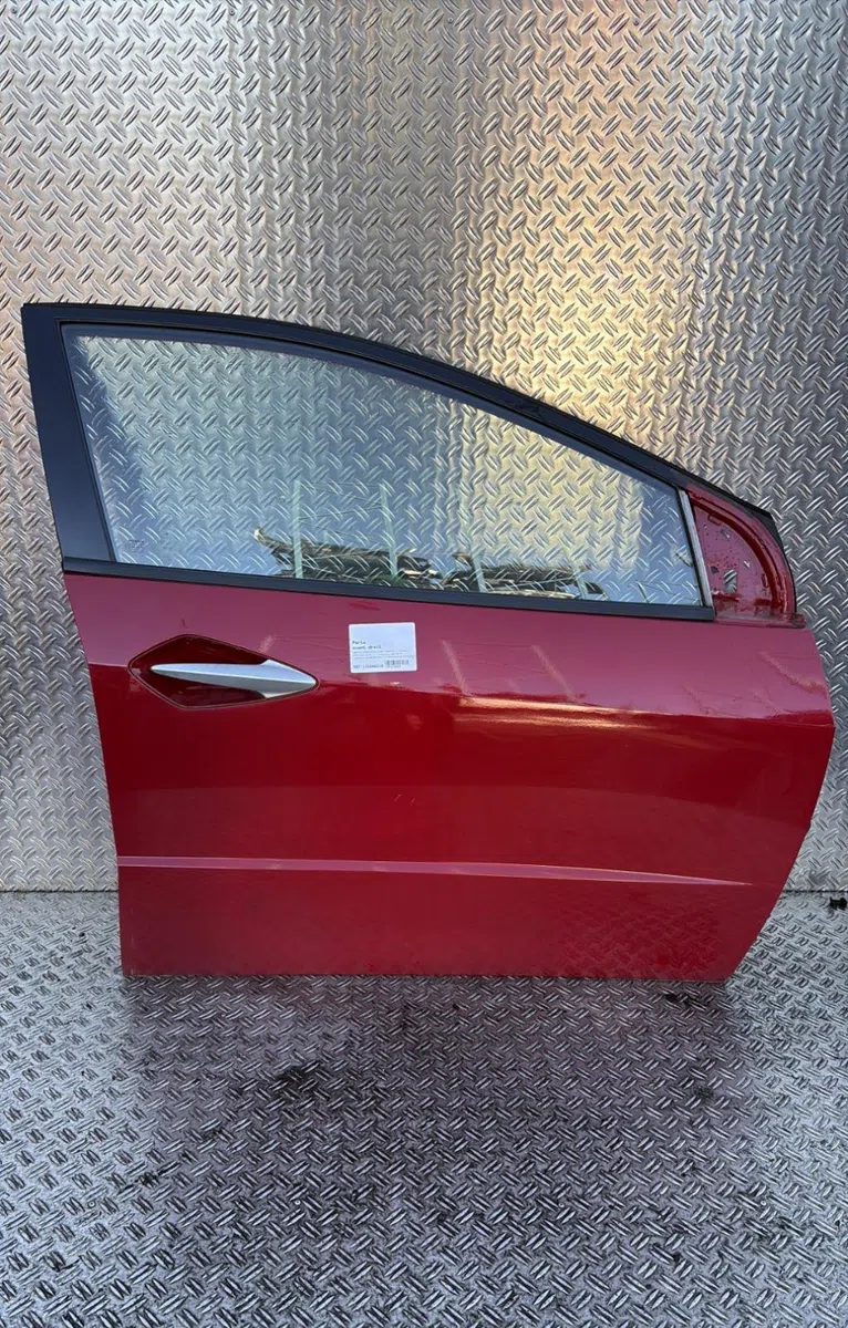 Porte avant droite Honda CIVIC VIII Hatchback (FN, FK) 1.8 (fn1, fk2) (2005) occasion