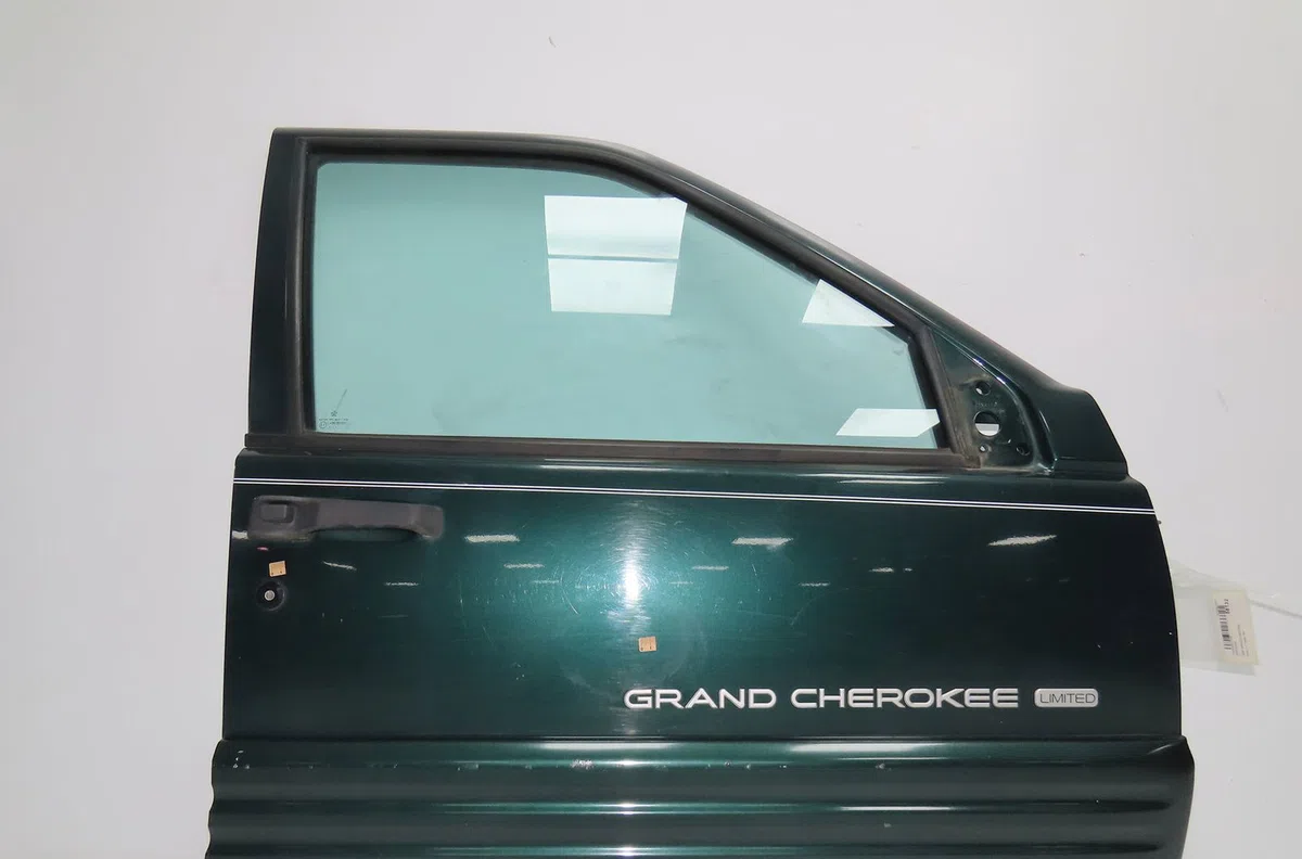 Porte avant droite Jeep GRAND CHEROKEE I (ZJ, ZG) 2.5 td 4x4 (z) (1995-1999) occasion