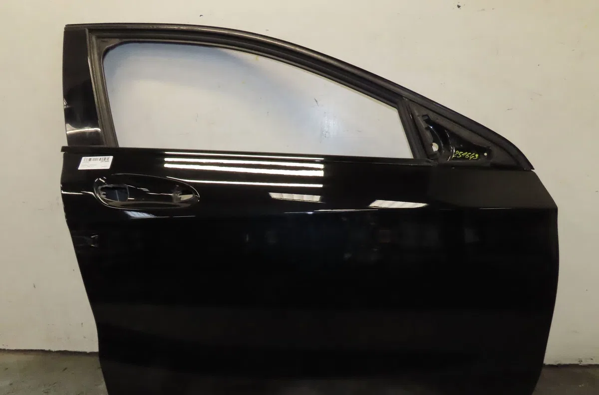 Porte avant droite Mercedes-benz CLASSE A (W176) A 180 cdi (176.000) (2012-2014) occasion