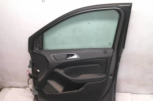 Porte avant droite Mercedes-benz CLASSE B Sports Tourer (W246, W242) B 180 cdi - d (246.212) (2013-2018) occasion