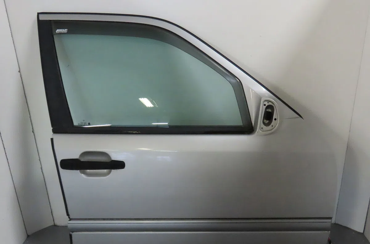 Porte avant droite Mercedes-benz CLASSE C (W202) C 180 (202.018) (1993-2000) 4 portes occasion
