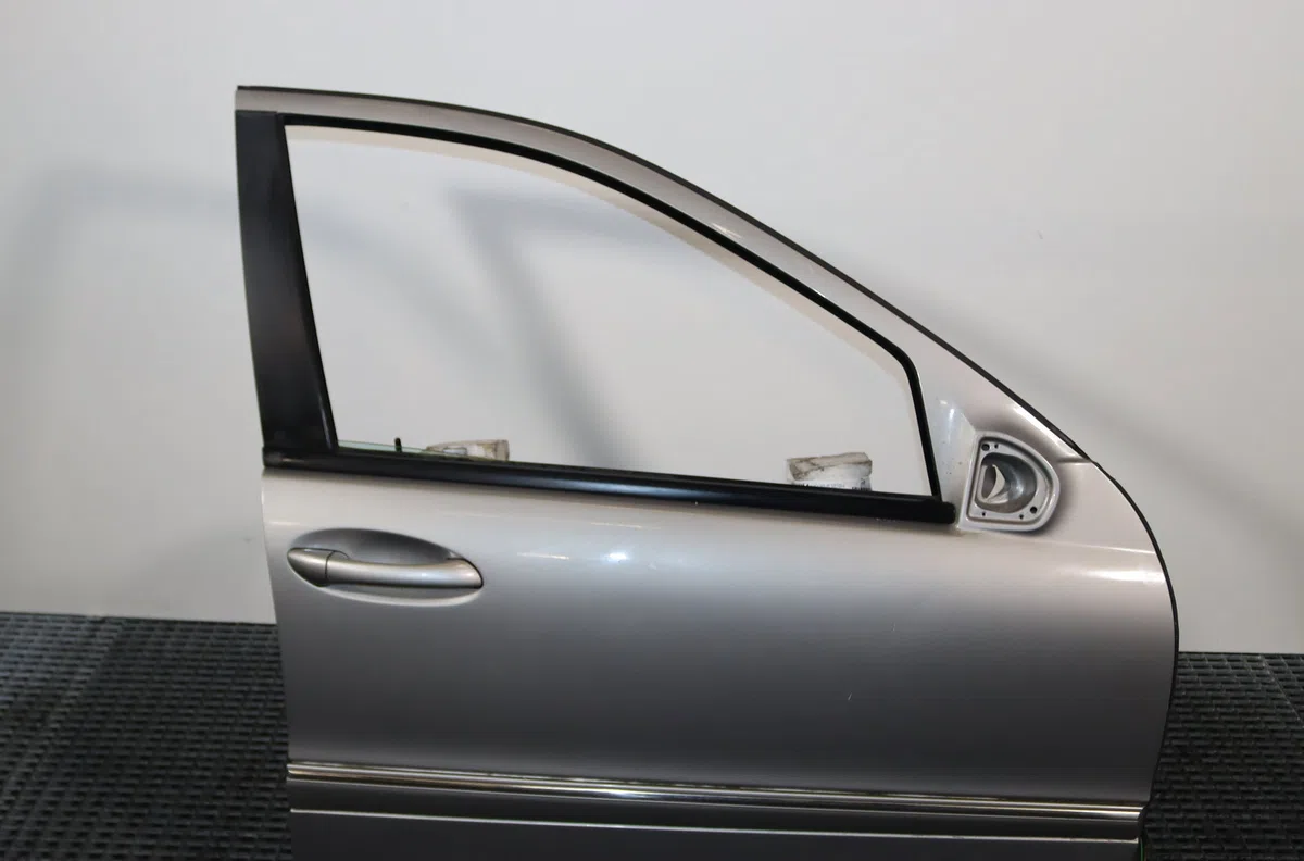 Porte avant droite Mercedes-benz CLASSE C (W203) C 220 cdi (203.008) (2003-2007) occasion