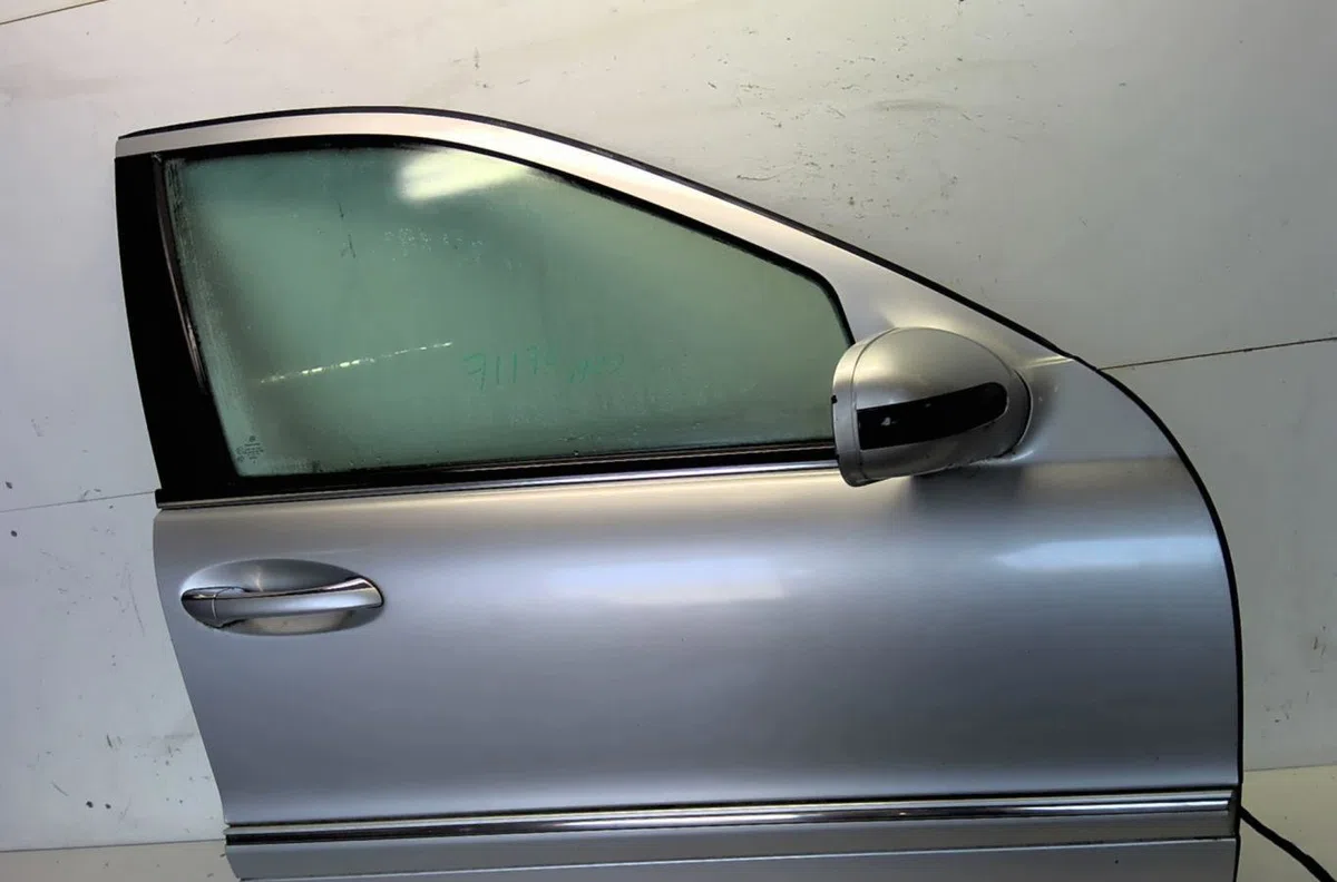 Porte avant droite Mercedes-benz CLASSE C (W203) C 220 cdi (203.008) (2003-2007) occasion