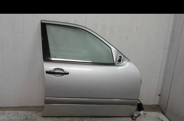 Porte avant droite Mercedes-benz CLASSE E (W210) E 240 (210.061) (1997-2000) occasion