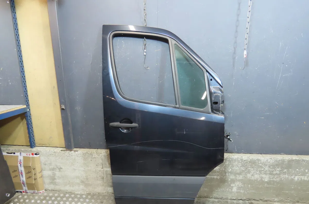 Porte avant droite Mercedes-benz SPRINTER 3,5-t Camionnette (B906) 315 cdi (906.631, 906.633, 906.635, 906.637) (2006-20