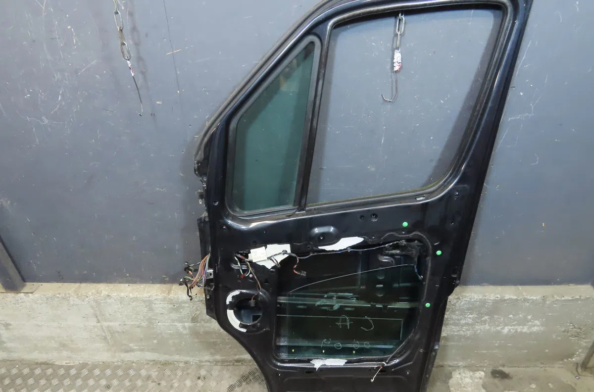Porte avant droite Mercedes-benz SPRINTER 3,5-t Camionnette (B906) 315 cdi (906.631, 906.633, 906.635, 906.637) (2006-20