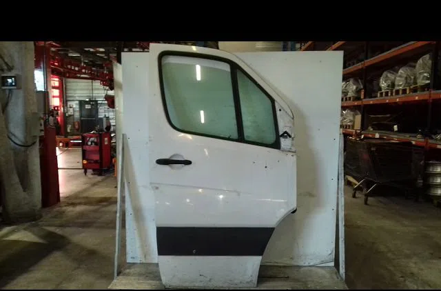 Porte avant droite Mercedes-benz SPRINTER 3,5-t Camionnette (B907, B910) 316 cdi rwd (907.631, 907.633, 907.635, 907.637