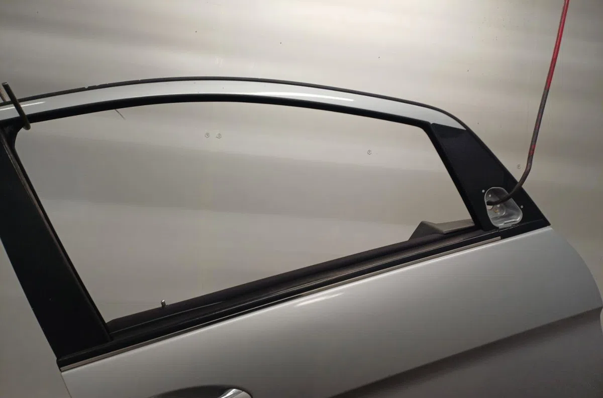 Porte avant droite MERCEDES CLASSE B 245 PHASE 1 occasion