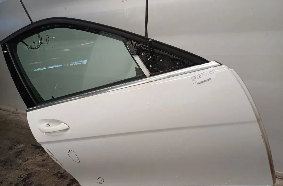 Porte avant droite MERCEDES CLASSE C 204 PHASE 2 BREAK occasion