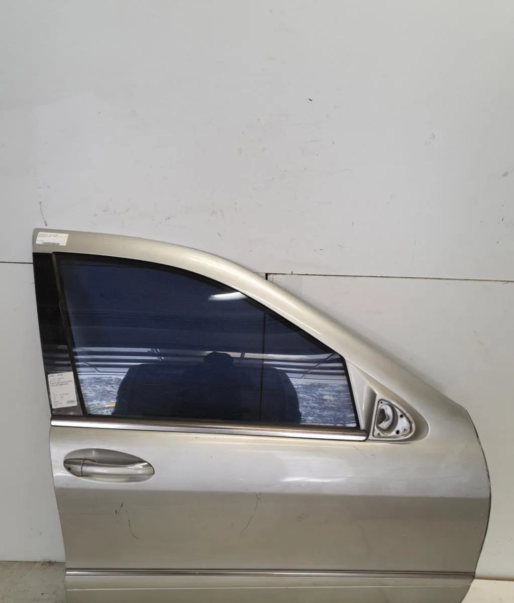 Porte avant droite MERCEDES CLASSE S 220 occasion